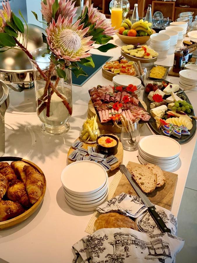 Die Heerenhuys Guest Suites 스텔렌보스 외부 사진