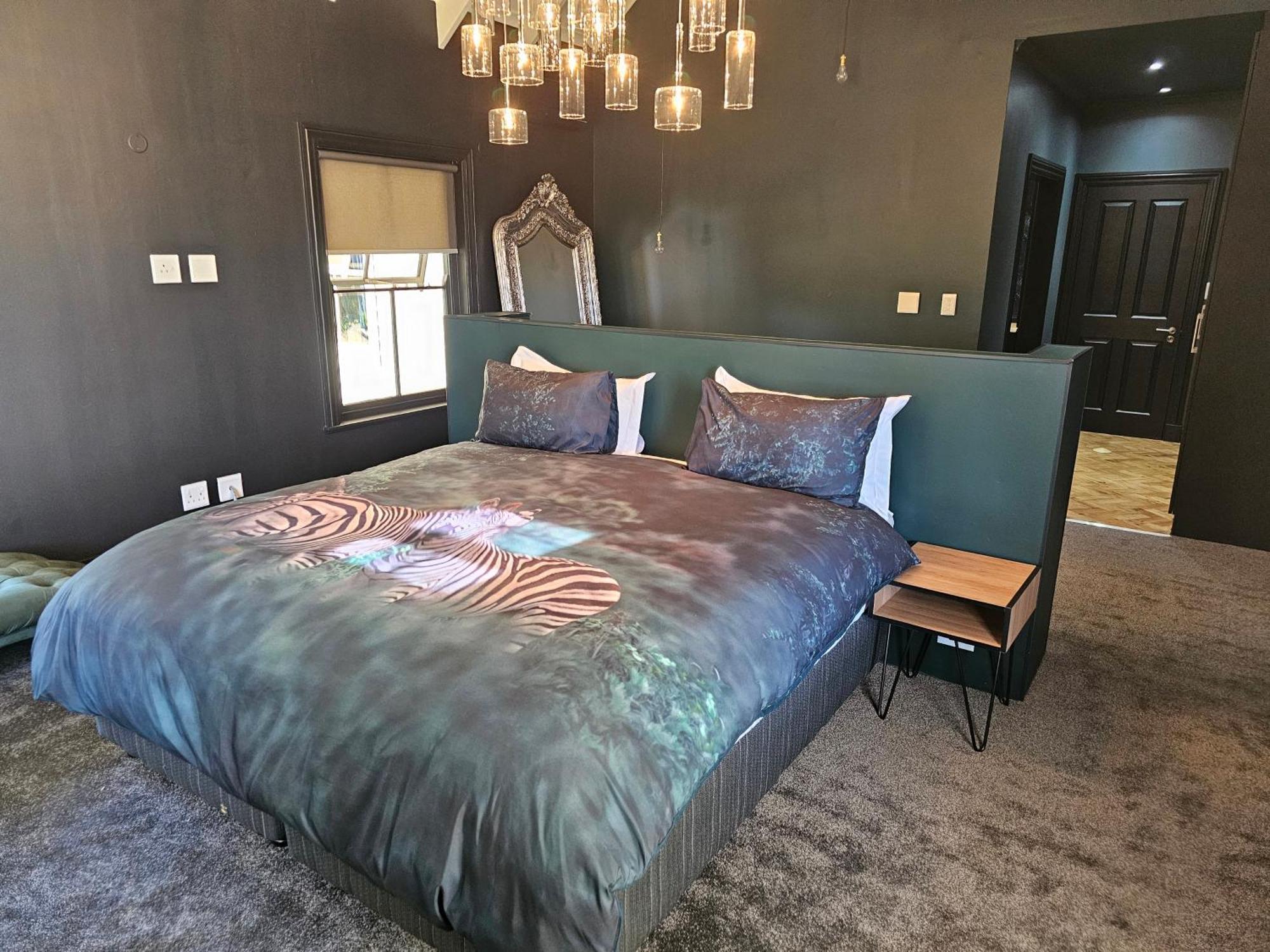 Die Heerenhuys Guest Suites 스텔렌보스 외부 사진
