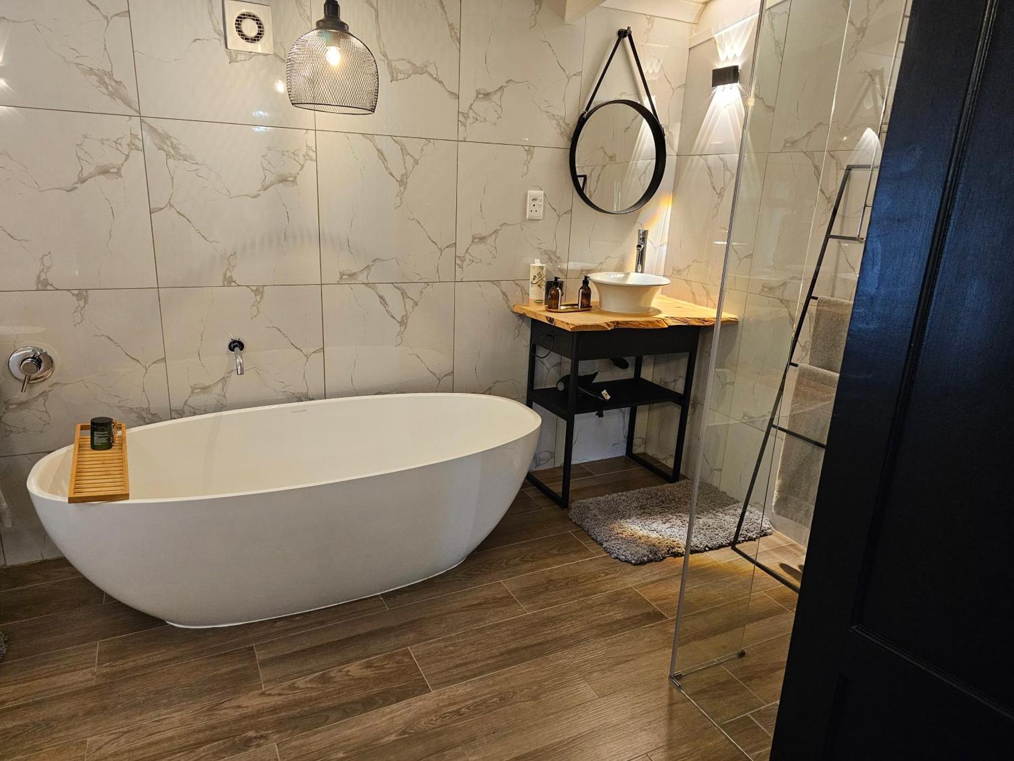 Die Heerenhuys Guest Suites 스텔렌보스 외부 사진